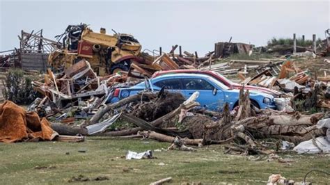 Alberta weekend tornado that damaged, destroyed homes rated rare, violent twister
